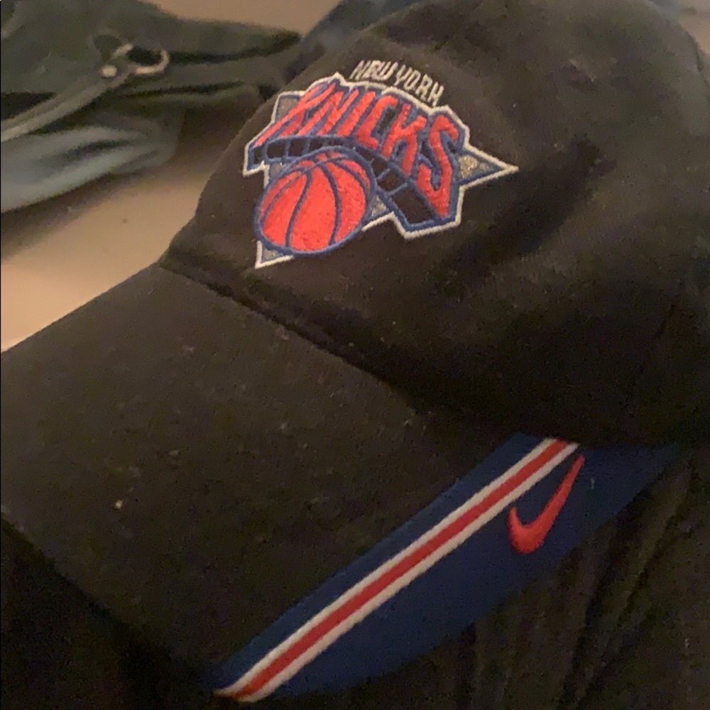 Knicks baseball hat - Picture 2 of 4